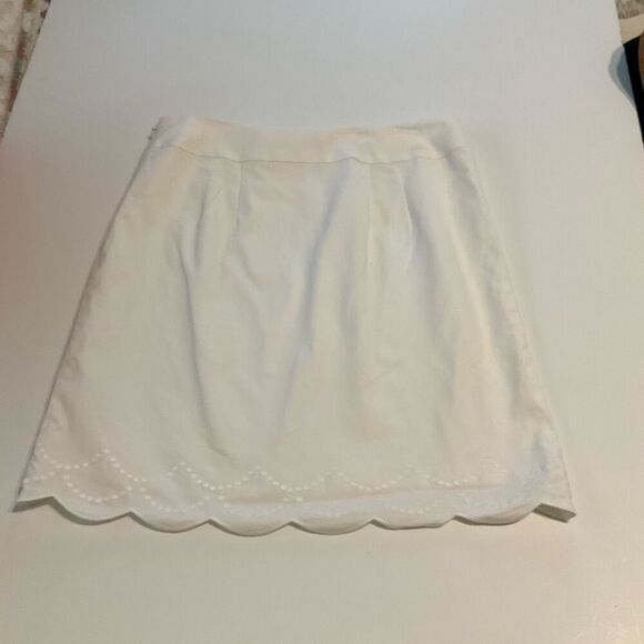 Talbots White Scallop Edge Embroidered Skirt, 4 richmom countryclub preppy - Picture 10 of 13